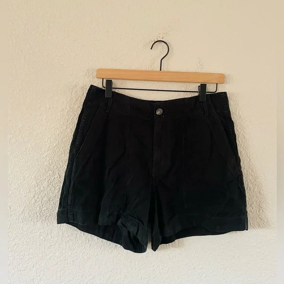 Everlane the Utility Darted Short - Picture 3 of 12